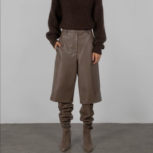 The Frankie Shop leather trouser shorts - Picture 7 of 7